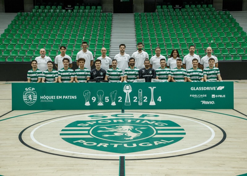 Foto oficial de la plantilla de hóquei em patins del Sporting